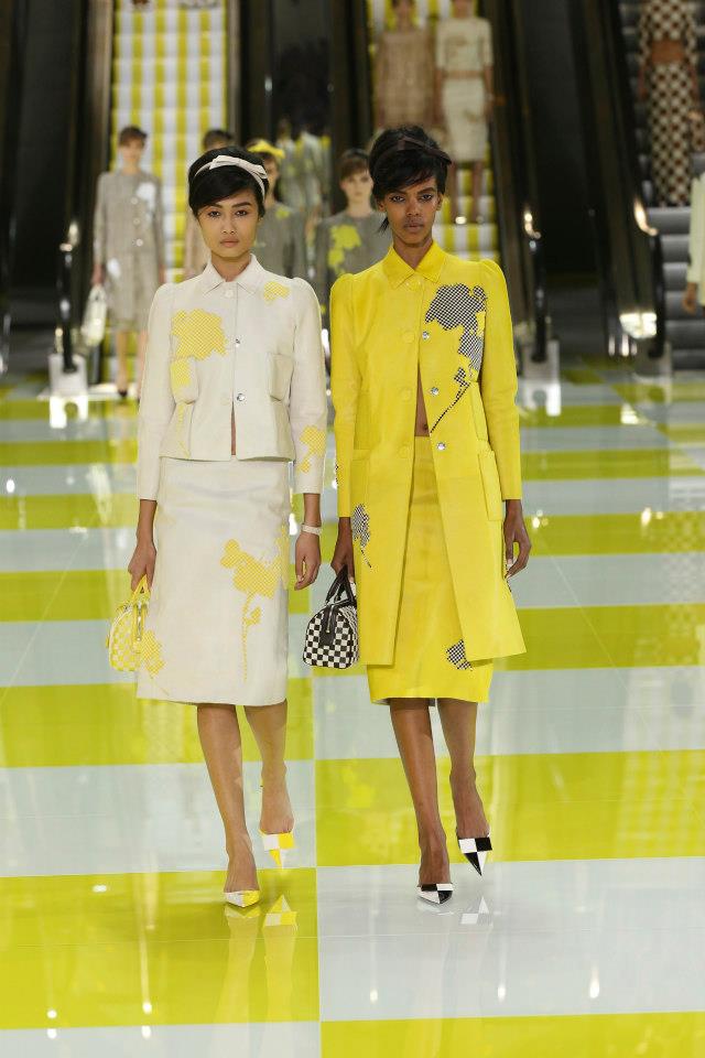 Louis Vuitton Spring 2011 – FashionWindows Network