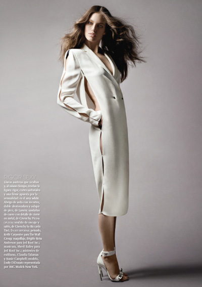 Emily DiDonato is Glam in Black for Vogue Latin America's A/W 2012 Beauty  Supplement – Fashion Gone Rogue