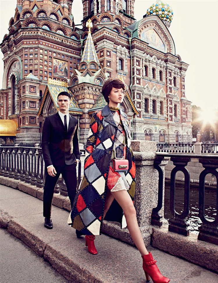 Lindsey Wixson Covers Vogue Russia's September Issue in Louis