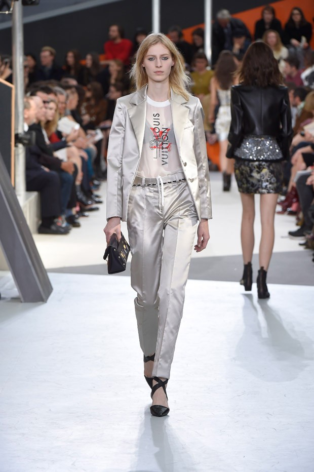 LOUIS VUITTON FALL WINTER 2015-16 WOMEN'S COLLECTION