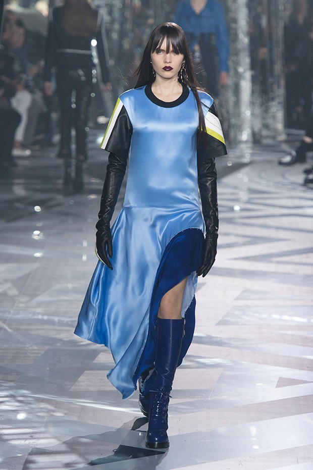 PFW: Louis Vuitton Fall/Winter 2012-13 - All Aboard the Vuitton Express!! -  BagAddicts Anonymous