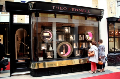 Theo Fennell Boutique Store by gpstudio