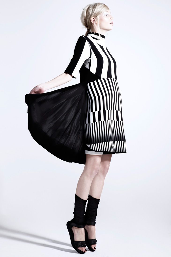 Black & White by Daniel Stelmaszak for Zwierciadlo