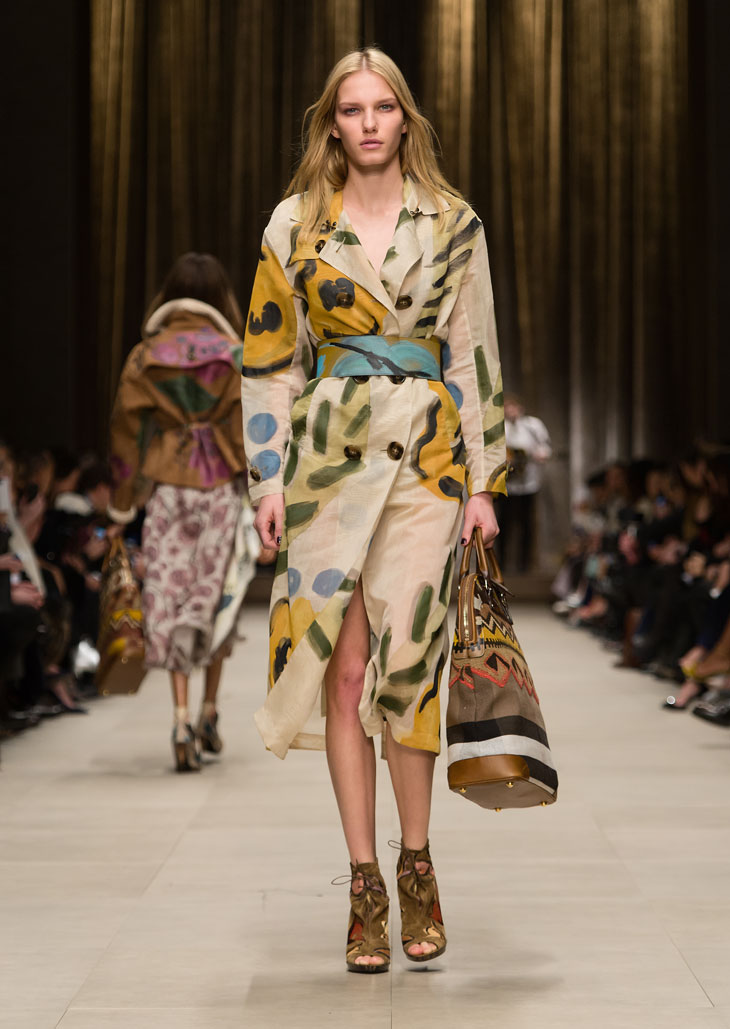 Burberry Prorsum AW14 Womenswear Runway Show