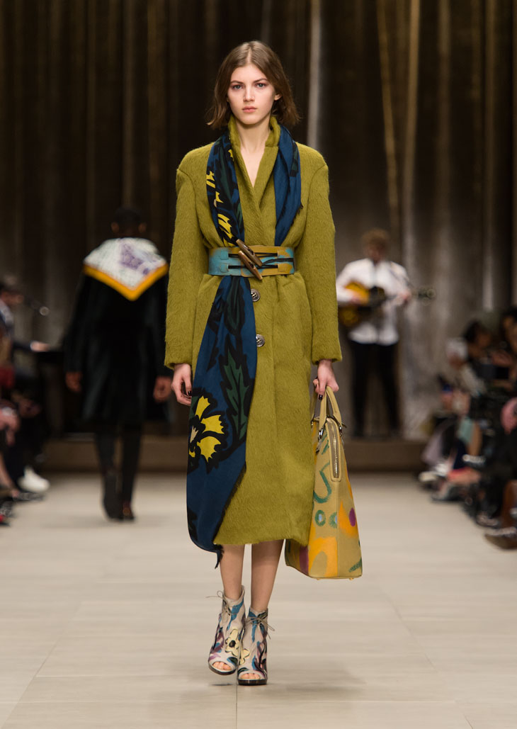 Burberry Prorsum AW14 Womenswear Runway Show