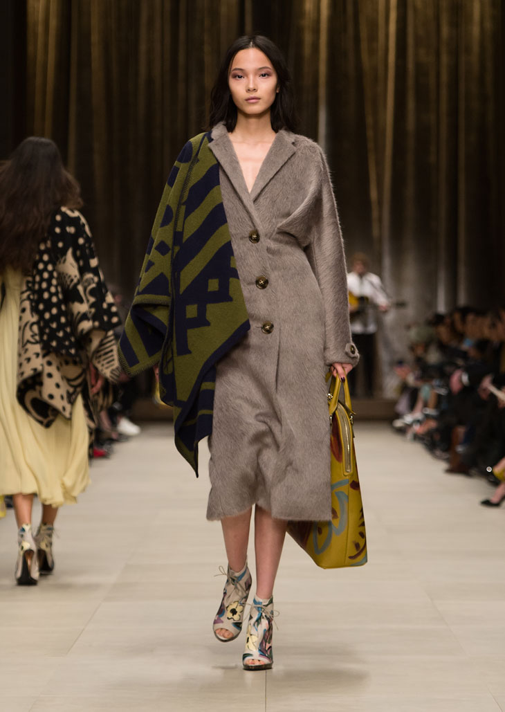 Burberry Prorsum AW14 Womenswear Runway Show