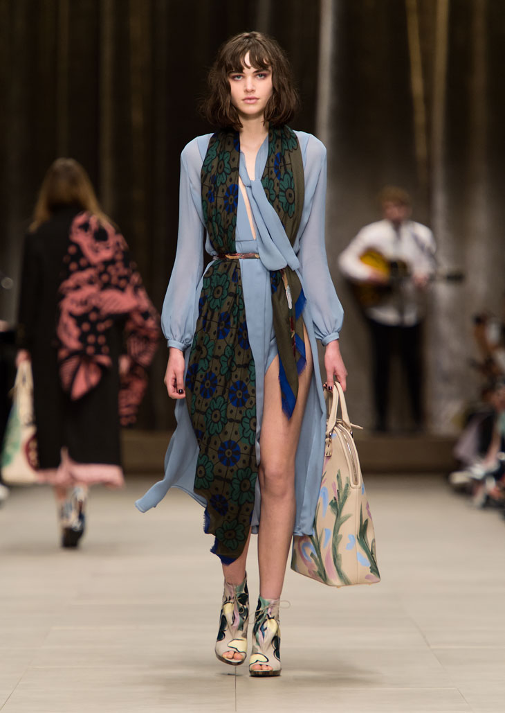 Burberry Prorsum AW14 Womenswear Runway Show