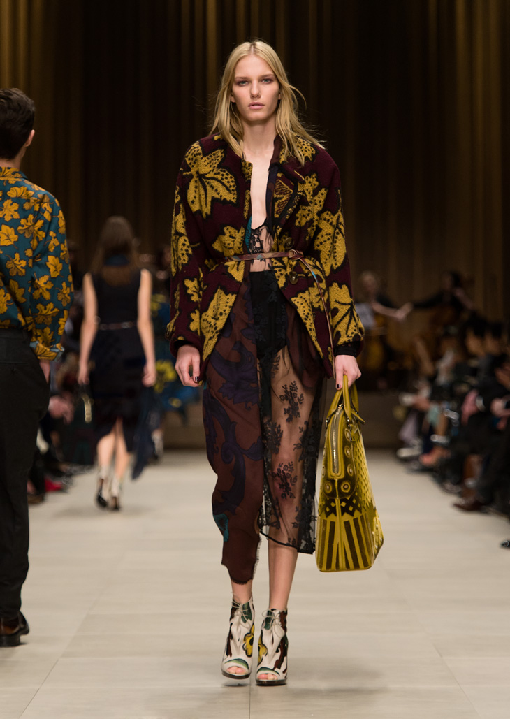 Burberry Prorsum AW14 Womenswear Runway Show