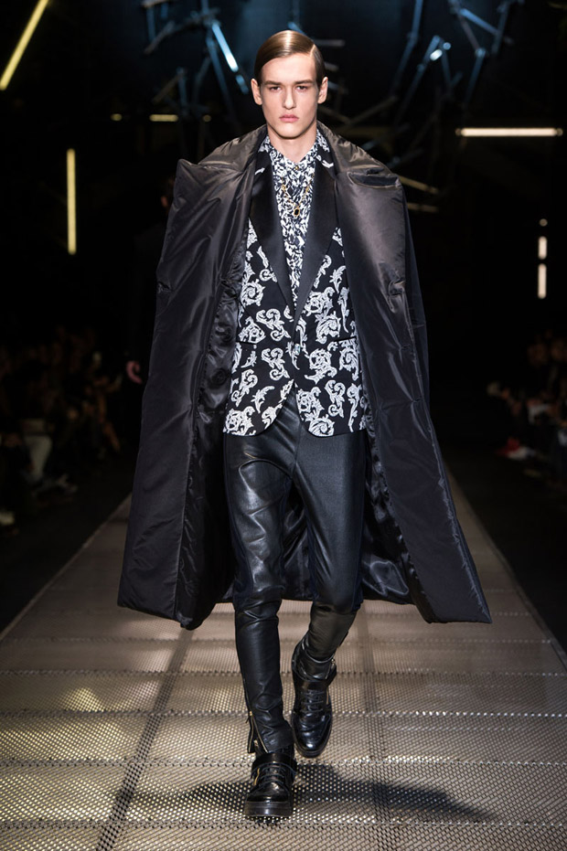 Versace Menswear Fall Winter 2015.16 Collection