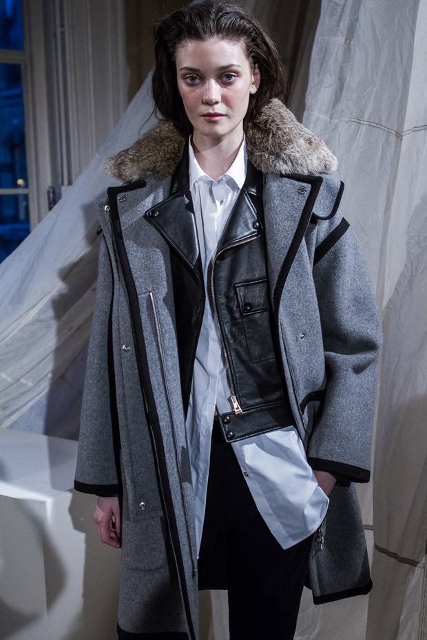 Belstaff Women's Autumn Winter 2015 Presentation