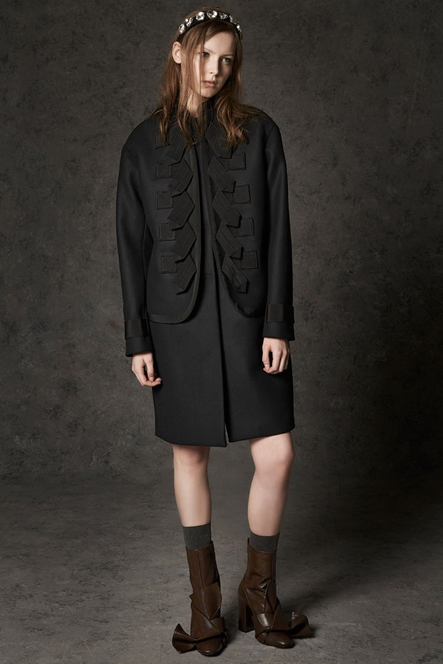 Discover N°21 Alessandro Dell’Acqua Prefall 2016 Collection