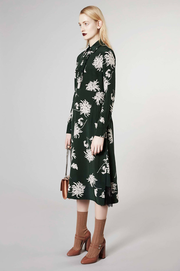 Alessandro Dell’Acqua Presents The New ROCHAS Pre Fall Collection