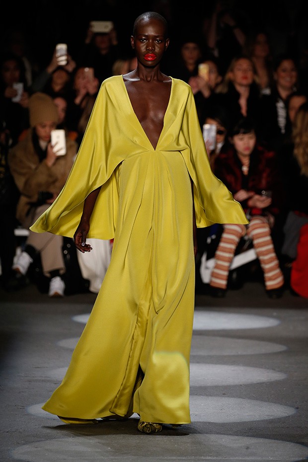 #NYFW Christian Siriano Fall Winter 2016 Collection - DSCENE