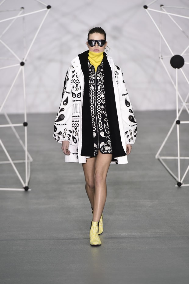 #LFW Holly Fulton Womenswear Fall Winter 2016 - DSCENE