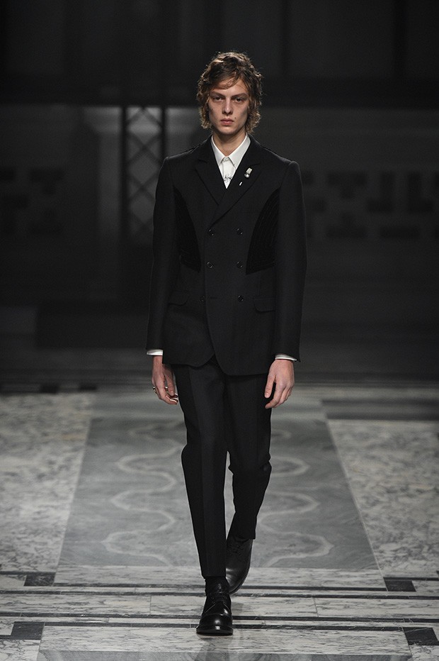 #LCM Alexander McQueen Menswear Fall Winter 2016.17 Collection - DSCENE