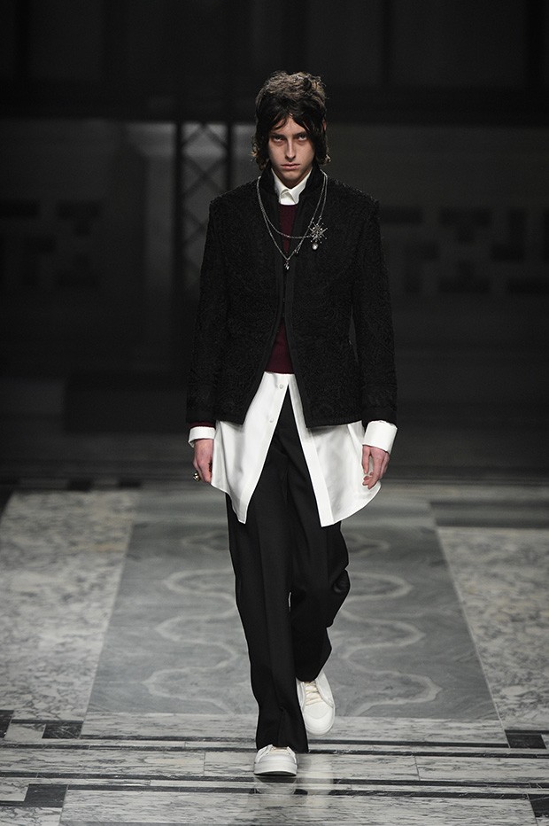 #LCM Alexander McQueen Menswear Fall Winter 2016.17 Collection - DSCENE