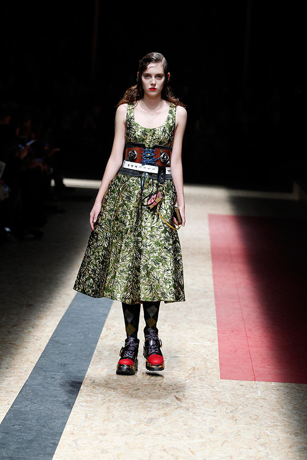 #MFW Prada Fall Winter 2016 Collection - DSCENE