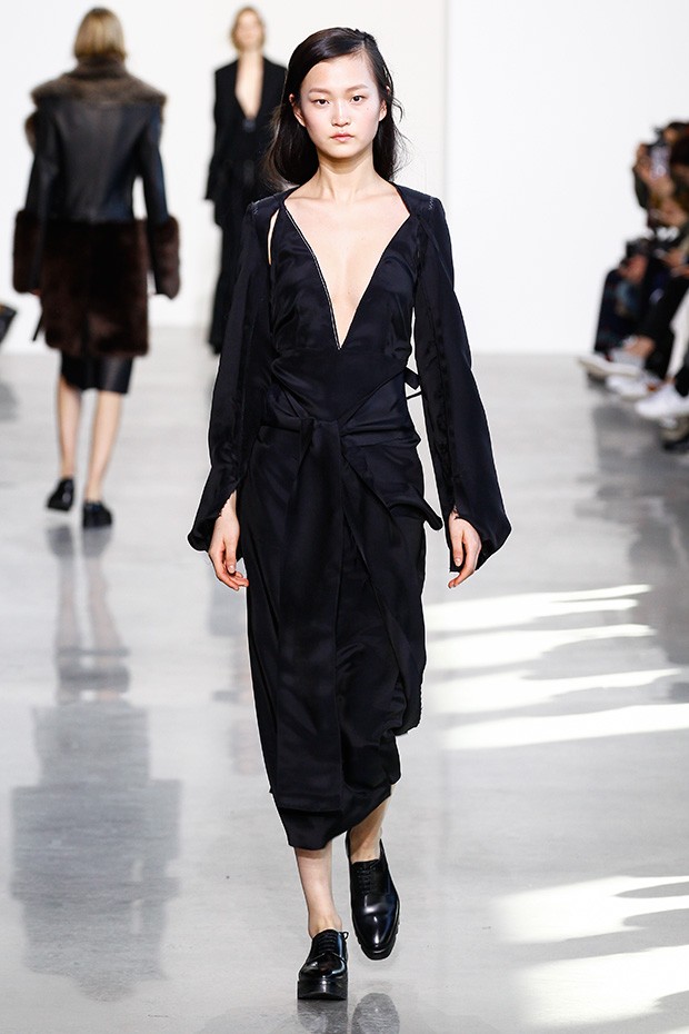 #NYFW Calvin Klein Womenswear Fall 2016 Collection - DSCENE