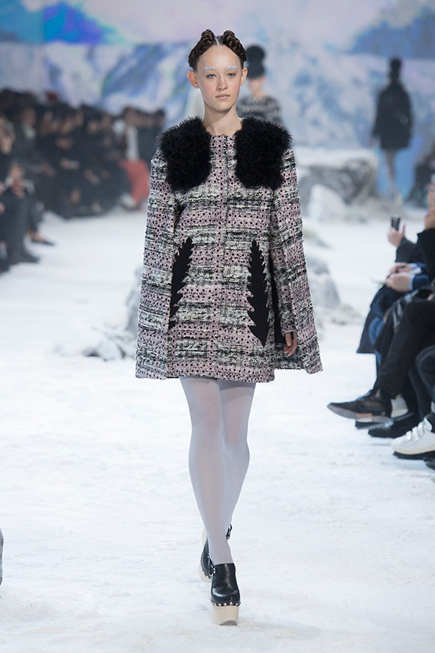 #PFW Moncler Gamme Rouge Fall Winter 2016/17 Collection - DSCENE