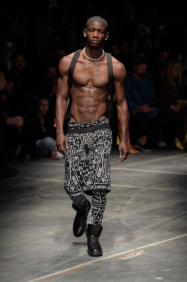 #MFW Marcelo Burlon SS17 Collection - DSCENE