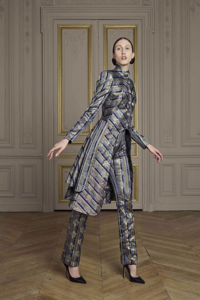 COUTURE FW16: REGAL LOOKS BY GILES DEACON