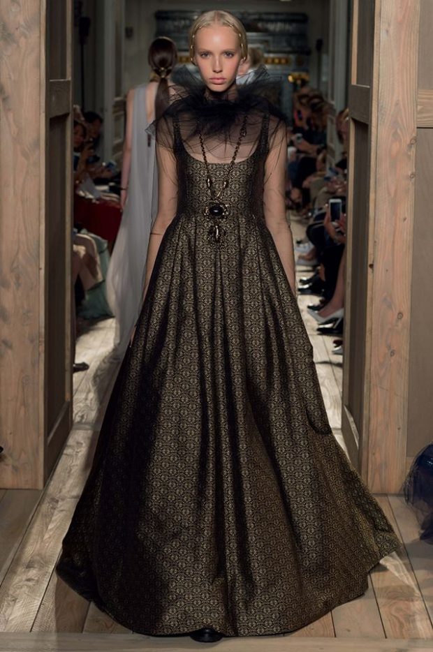 VALENTINO HAUTE COUTURE FW16 COLLECTION - DSCENE