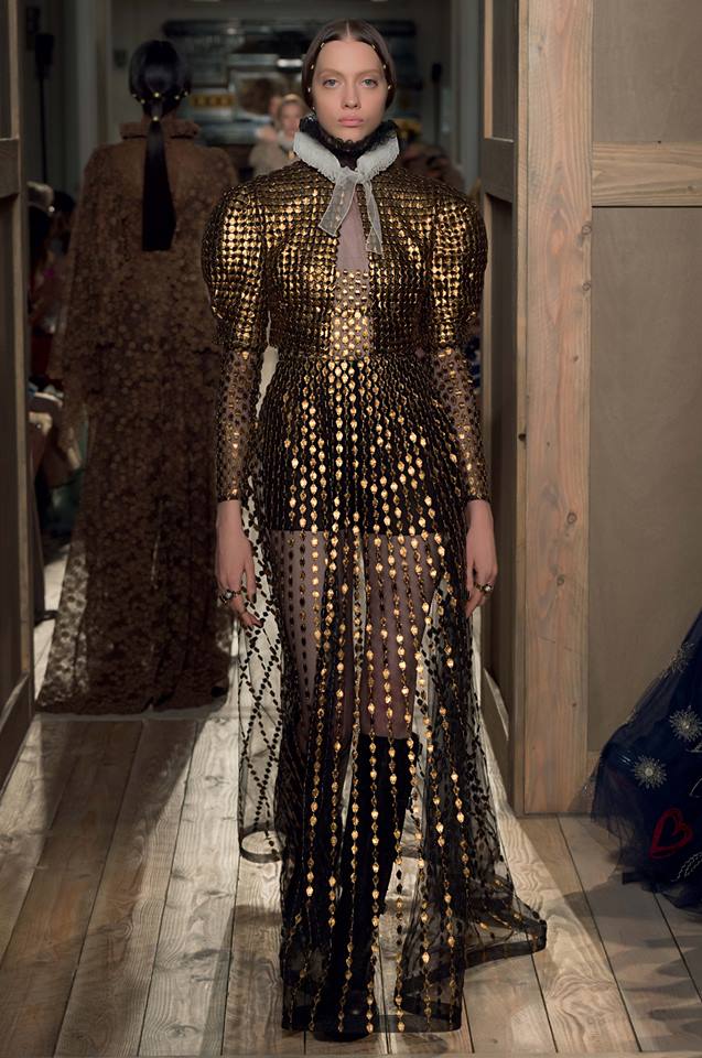 VALENTINO HAUTE COUTURE FW16 COLLECTION - Design Scene - Fashion ...