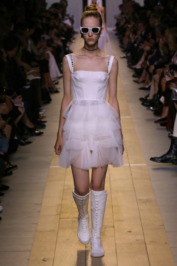 Pfw Discover Maria Grazia Chiuri First Collection For Dior