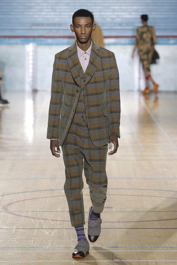 #LCM Vivienne Westwood AW17 Collection - DSCENE