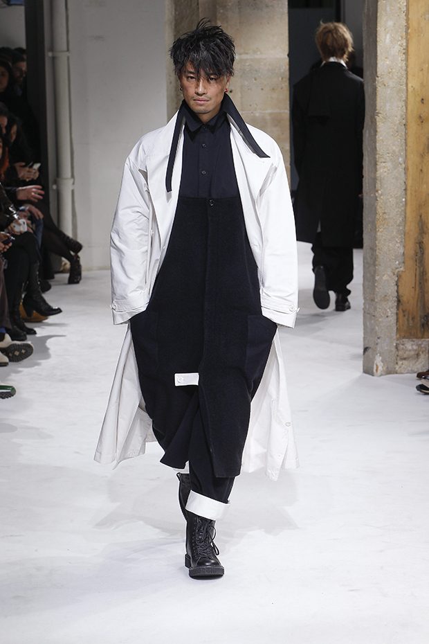 #PFW YOHJI YAMAMOTO Fall Winter 2017.18 Collection - DSCENE