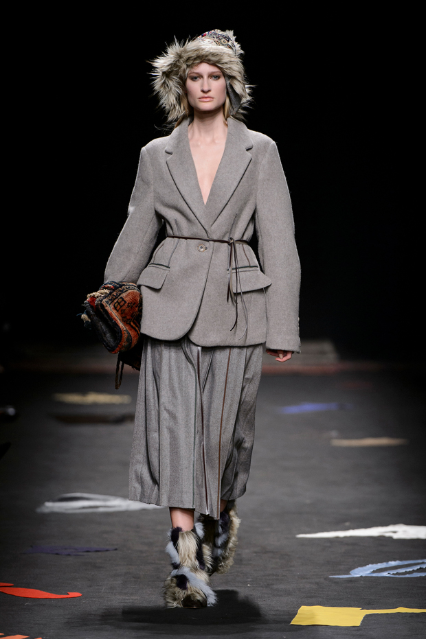 MFW: Maurizio Pecoraro Fall Winter 2017.18 Women’s Collection