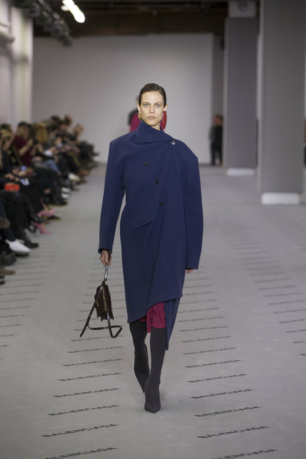 PFW: BALENCIAGA Fall Winter 2017.18 Collection