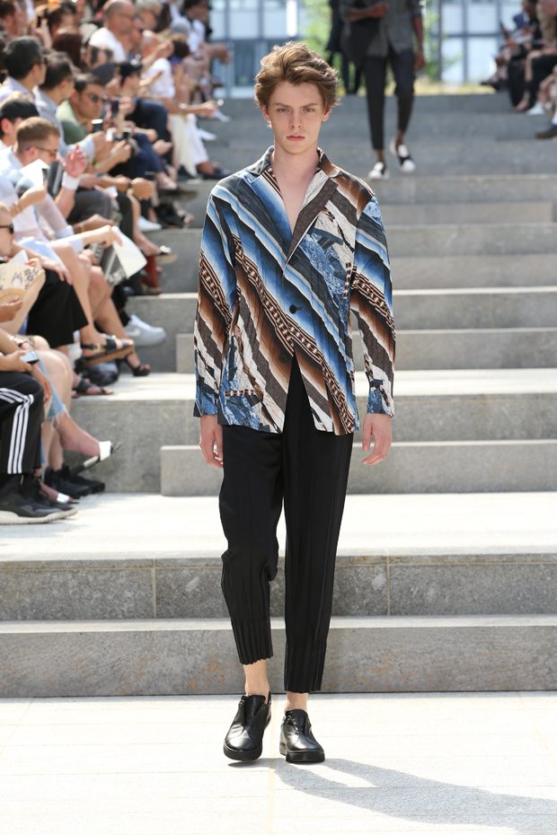 #PFW: ISSEY MIYAKE MEN Spring Summer 2018 Collection