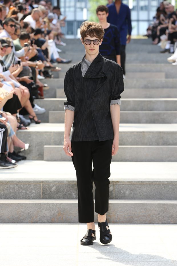 #PFW: ISSEY MIYAKE MEN Spring Summer 2018 Collection