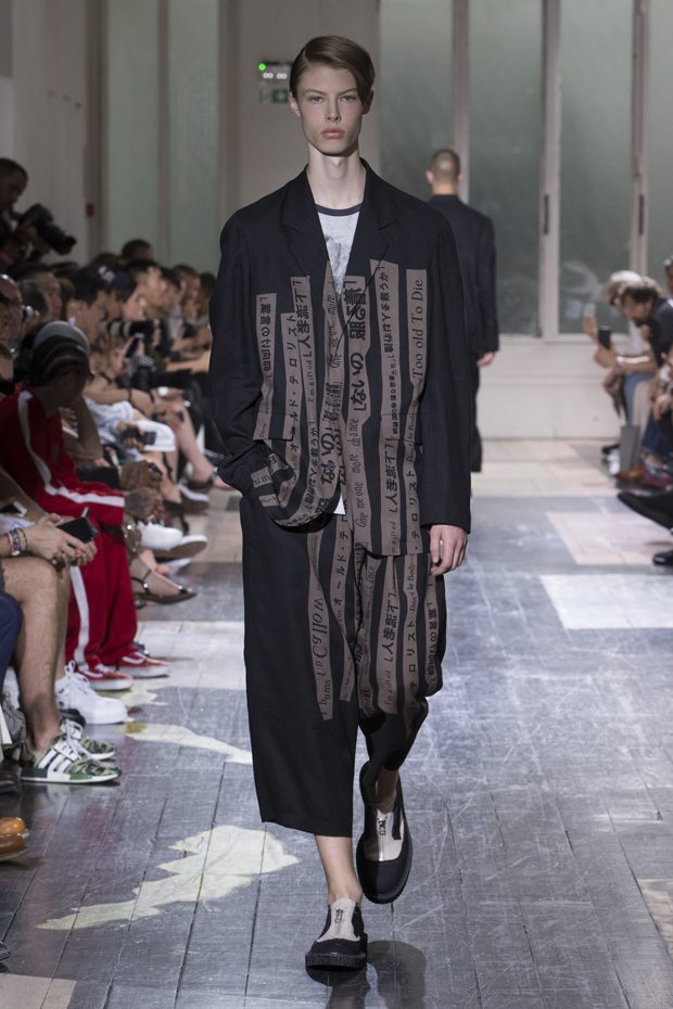 #PFW: YOHJI YAMAMOTO Spring Summer 2018 Collection