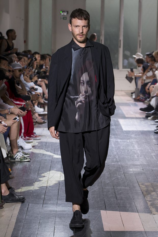 #PFW: YOHJI YAMAMOTO Spring Summer 2018 Collection