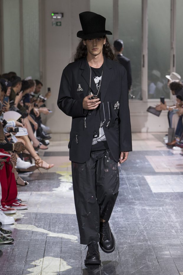 #PFW: YOHJI YAMAMOTO Spring Summer 2018 Collection