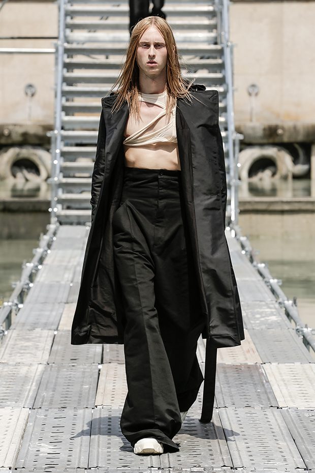 #PFW: RICK OWENS MEN'S Spring Summer 2018 Collection