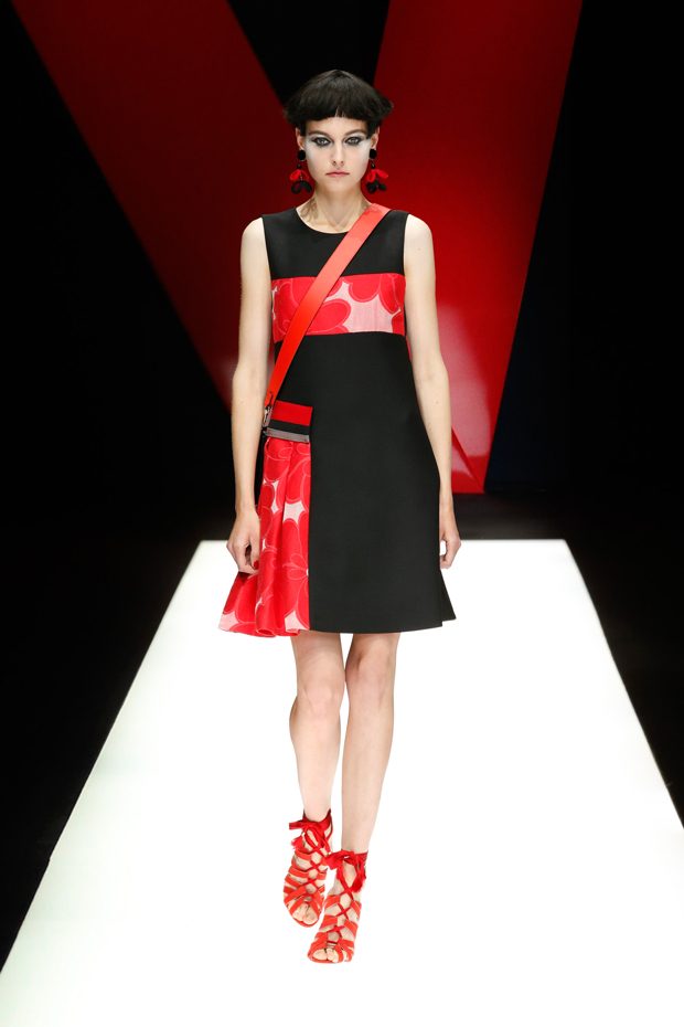 #MFW: Giorgio Armani Women's Spring Summer Collection