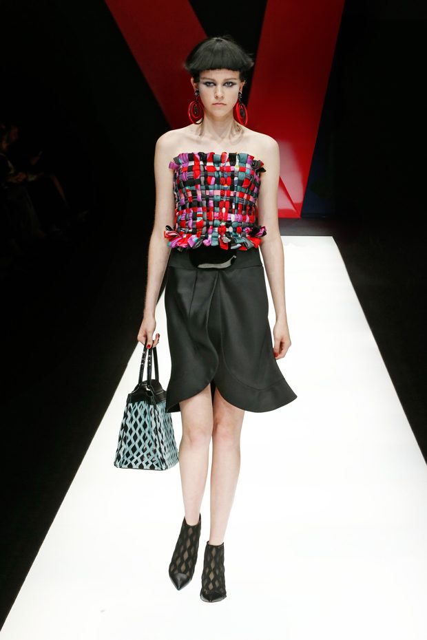 #MFW: Giorgio Armani Women's Spring Summer Collection