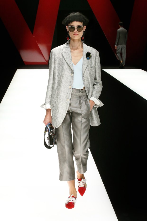 #MFW: Giorgio Armani Women's Spring Summer Collection