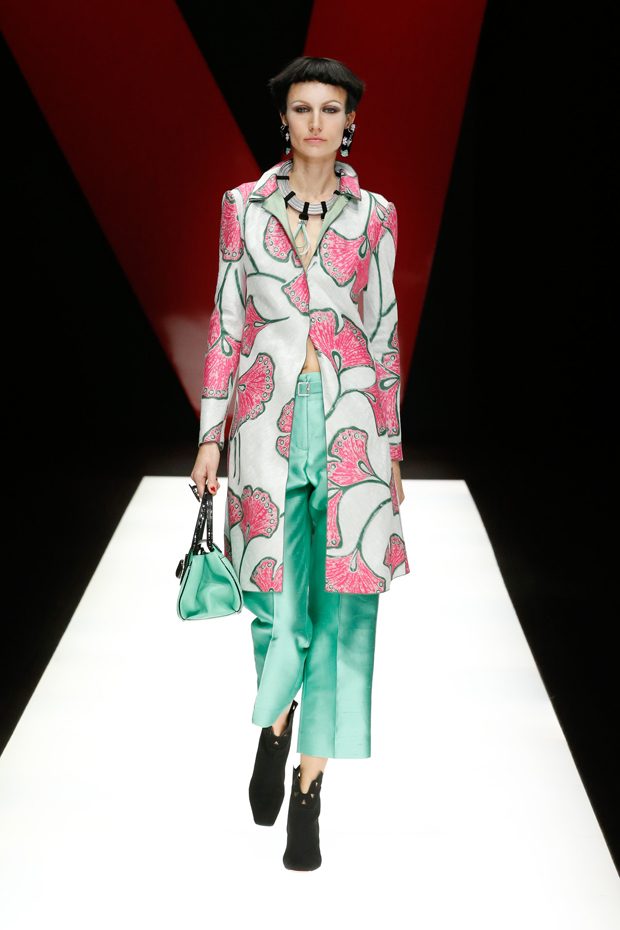 #MFW: Giorgio Armani Women's Spring Summer Collection