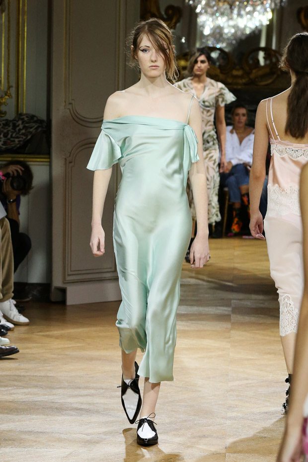 john galliano ss18 pfw paris fashion week womenswear runway travel  @sssourabh