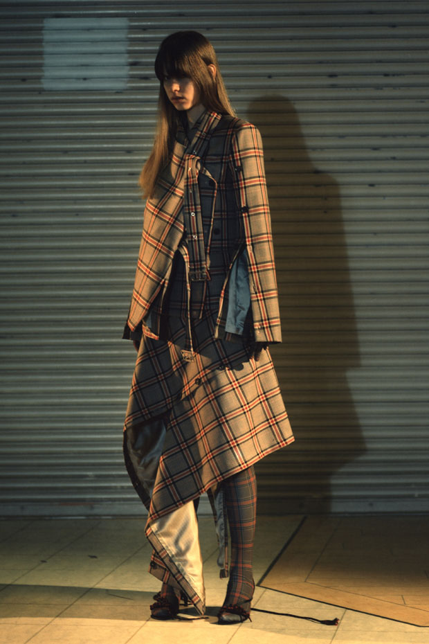 Discover Rokh Fall Winter 2018 Womenswear Collection