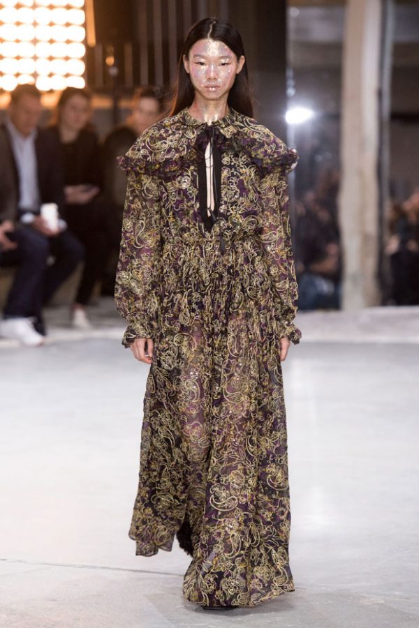 PFW: Giambattista Valli Fall Winter 2018.19 Womenswear Collection