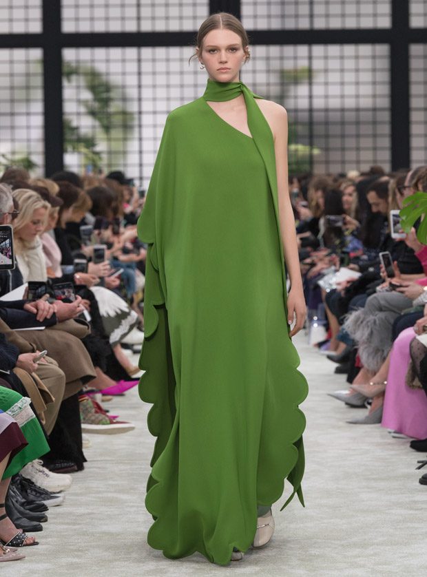 PFW: Valentino Fall Winter 2018.19 Womenswear Collection