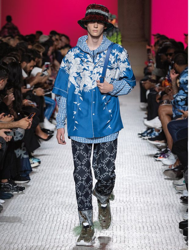 Valentino Men's Spring / Summer 2019 - Paris Fashion Week