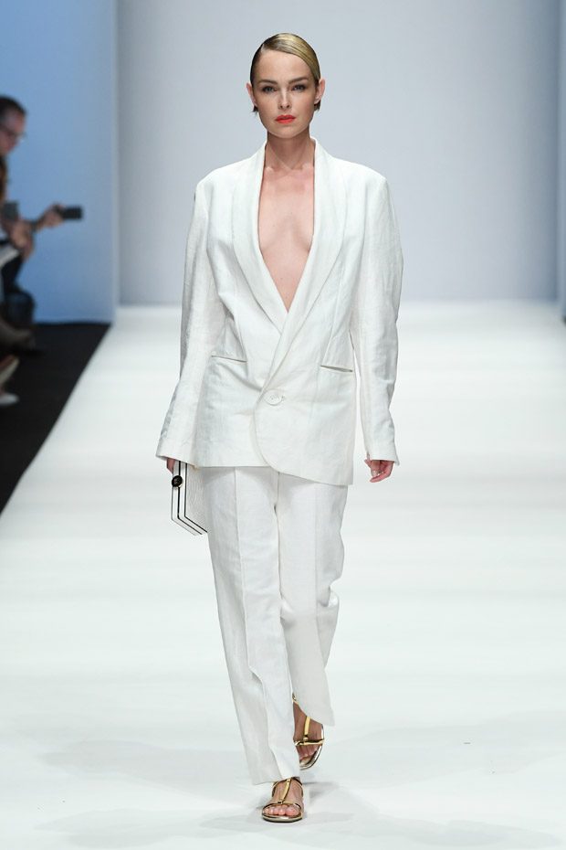 #MBFW Berlin: Isabel Vollrath Spring Summer 2019 The Poetry of Light ...