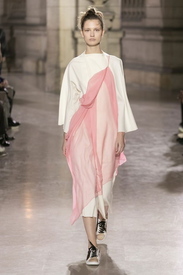 #PFW: MOON YOUNG HEE Spring Summer 2019 Collection