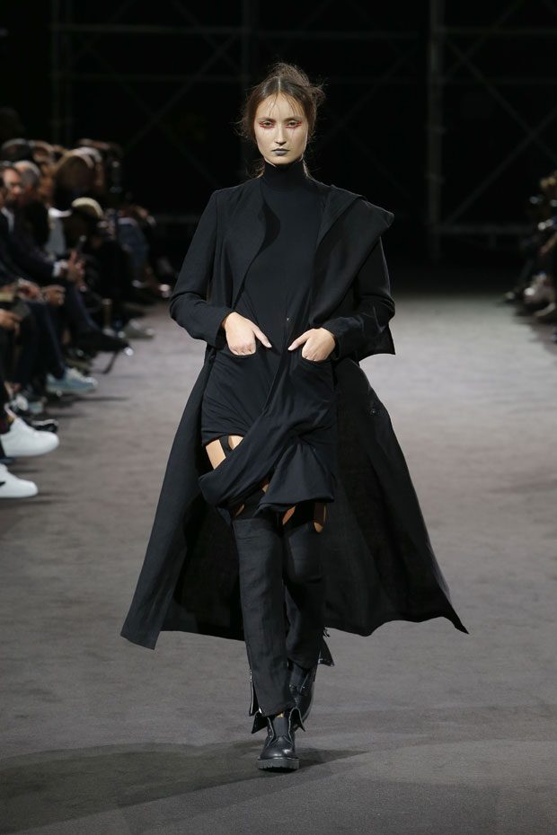 #PFW: YOHJI YAMAMOTO Spring Summer 2019 Collection